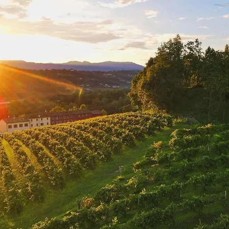 Farm stay Tenuta Mani Sagge San Pietro Di Feletto
